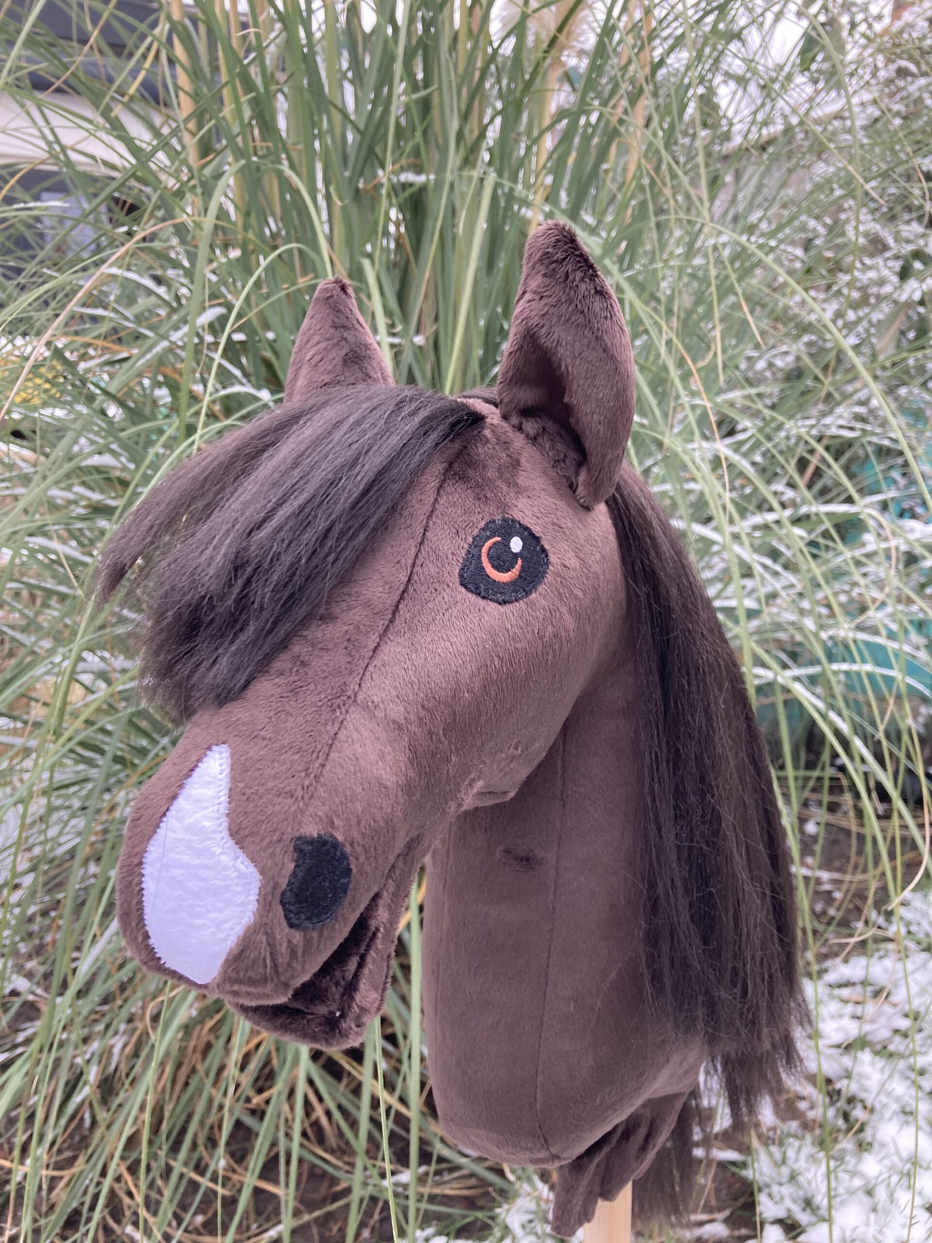 Productfoto hobby horse bruin kleine snep 4